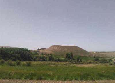 ابلاغ نقشه محدوده عرصه و حریم 3 اثر ملی فرهنگی تاریخی به استاندار لرستان