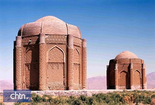 اجرای فاز جدید مرمت امامزاده حسین (ع) و برج های دوگانه خرقان قزوین