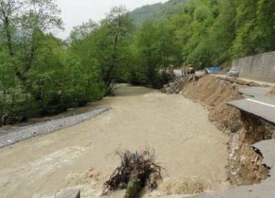 طغیان رودخانه در اشکور رحیم آباد حادثه جانی نداشت