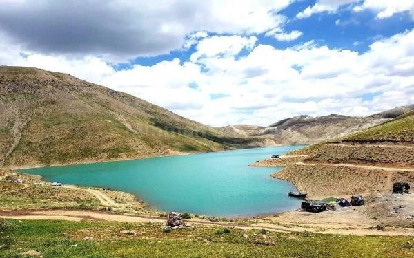 اینجا سرزمین دریاچه های زلال است ، راهنمای سفر به تار و هویر ؛ برترین مسیر برای رفتن به دریاچه تار ، پیشنهاد گردشی یک روزه در اطراف تهران